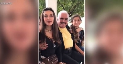 Usuarios en picada contra Vicente Fernández por video en el que aparece tocando el pecho a una joven - C9N