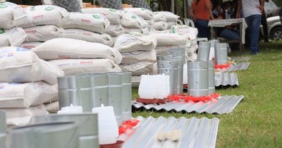 La Nación / Productores de Ñeembucú y Central recibieron ayuda del MAG