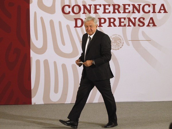 Las redes sociales pasan de ser "benditas" a adversarias de López Obrador - MarketData
