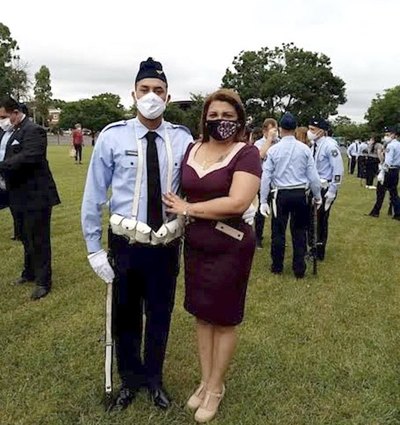 Crónica / Periodista, orgullosa de que su hijo haga el servicio militar