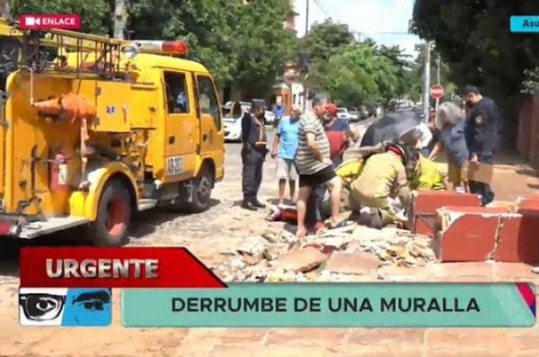 Crónica / Abue omano al caerse una muralla sobre ella