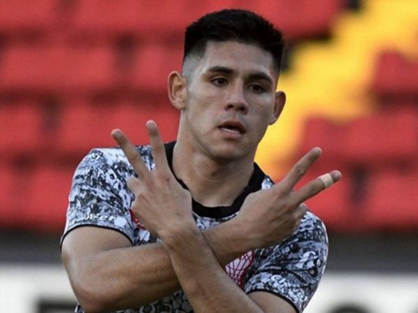 Salcedo suplica salir de Huracán y volver a Olimpia