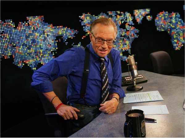 Fallece el famoso presentador de televisión Larry King