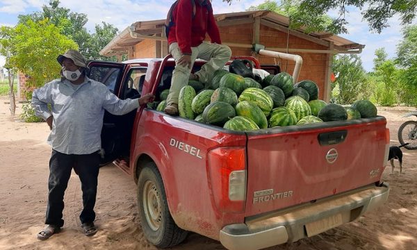 Indígenas logran buena producción de sandía en el Chaco