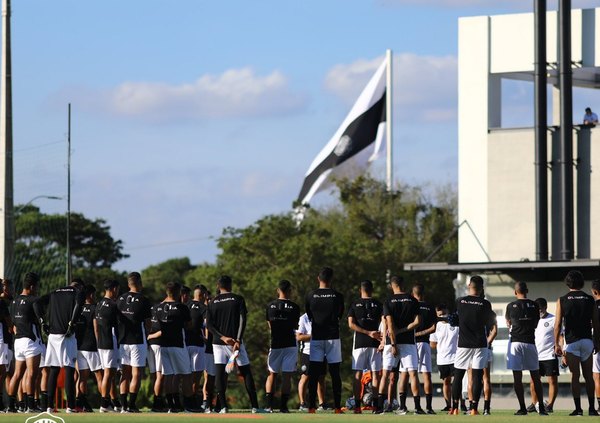 Crónica / Pipo trozó a quienes le cañearon, pese al título