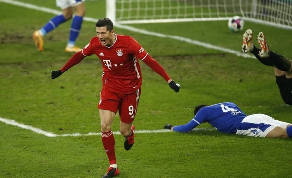 HOY / El Bayern golea al Schalke y abre una brecha de puntos ante sus escoltas