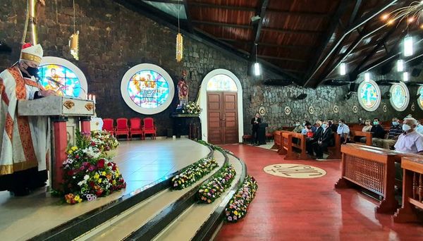 La esperanza de la fe nunca defrauda, dice monseñor Steckling durante el Ángelus en honor a San Blas - ABC en el Este - ABC Color