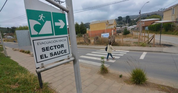 La Nación / Chile investiga falsa alarma de tsunami tras sismos