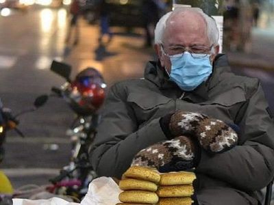 Bernie Sanders y sus manoplas se hicieron virales tras investidura de Joe Biden