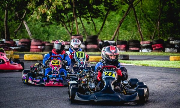 Los flamantes ganadores de la Copa Verano 2021 del karting paraguayo
