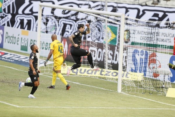 Palmeiras cae ante Ceará, pese al retorno del capitán Gustavo Gómez