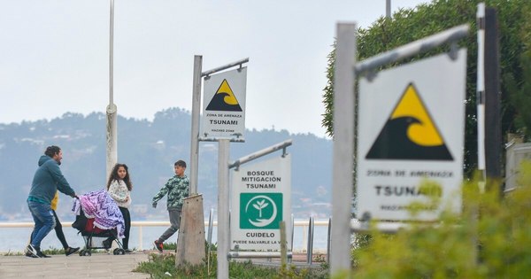 La Nación / Chile investiga falsa alarma de tsunami tras dos sismos