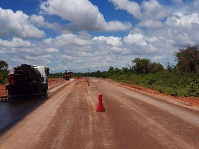 Experto aboga para destinar 7% del PIB a mejorar la infraestructura vial