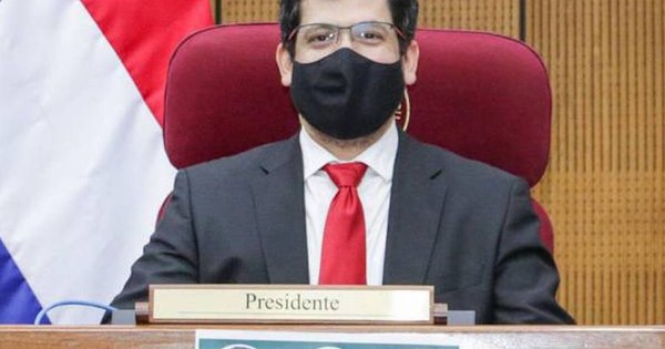 La Nación / Estudiarán pedido de convocatoria de cámaras