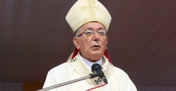 Políticos y religiosos se encubren en negociados