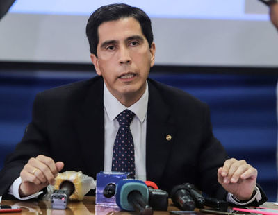 Designación de Federico González en Itaipú "es un grave error", afirman