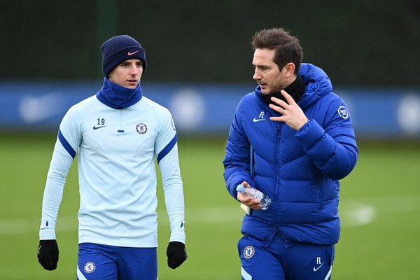 Chelsea despide a su entrenador Frank Lampard