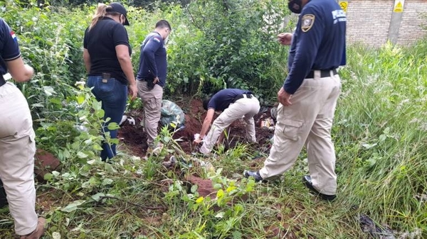 HOY / Caso Dahiana Espinoza: Nuevo procedimiento en un patio baldío en busca de pistas