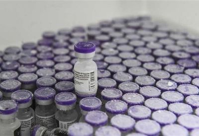 UE presiona a farmacéuticas por retrasos en vacunas contra el Covid-19
