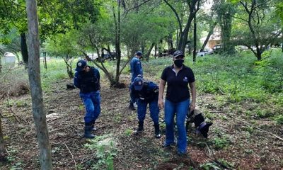 Buscan en un baldío a Dahiana Espinoza con la ayuda de canes