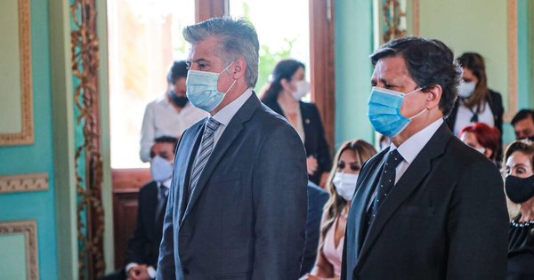 La Nación / Asumen los nuevos ministros de Interior y Relaciones Exteriores