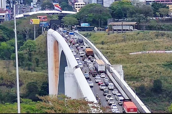 Paraguayos que retornan deberán presentar test negativo hasta 24 horas después de ingresar