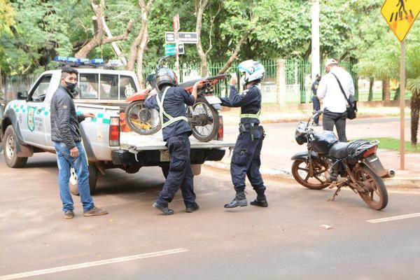 Controles aleatorios a motociclistas en CDE