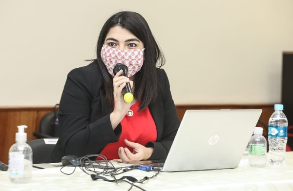 Gobierno proyecta llegar a más de 5.000 familias mediante el proyecto Proeza | .::Agencia IP::.