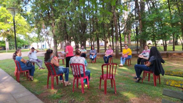 Docentes jubilados se organizan por sus derechos - Nacionales - ABC Color