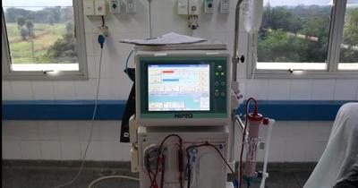 Hospital de Clínicas cuenta con dos nuevos equipos para hemodiálisis