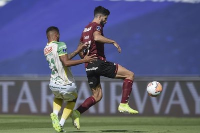Martínez, el campeón de la 'Suda' que espera el llamado de la Albirroja