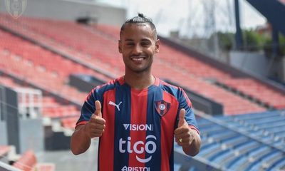 Cerro Porteño presenta oficialmente a Mateus Gonçalves