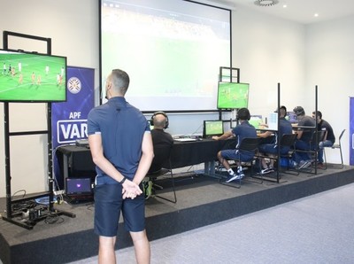 Prácticas en los simuladores VAR - APF