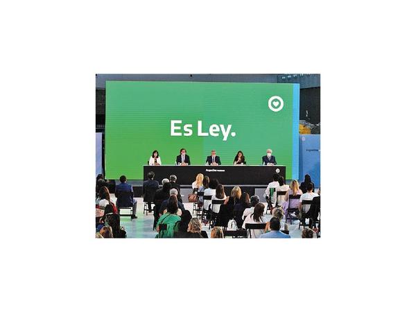 En Argentina está vigente desde ayer la Ley del Aborto
