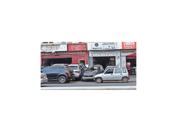 Peatones son desplazados de las veredas por ocupaciones irregulares