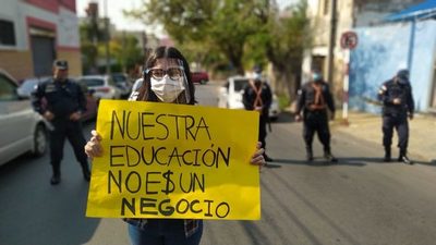 Estudiantes piden derogación de artículos de la reglamentación de la Ley de Arancel 0 - ADN Digital