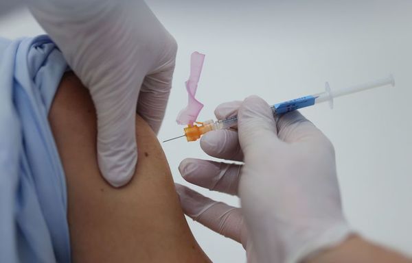 Sociedad de Médicos especializadas en inmunología trata de despejar principales dudas contra vacuna anticovid - Nacionales - ABC Color