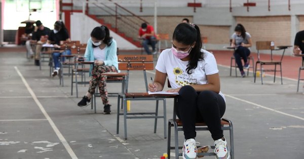 La Nación / Podrán postularse a becas desde promoción 2018