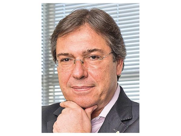 Titular de Eletrobras renuncia a su cargo, informan en Brasil