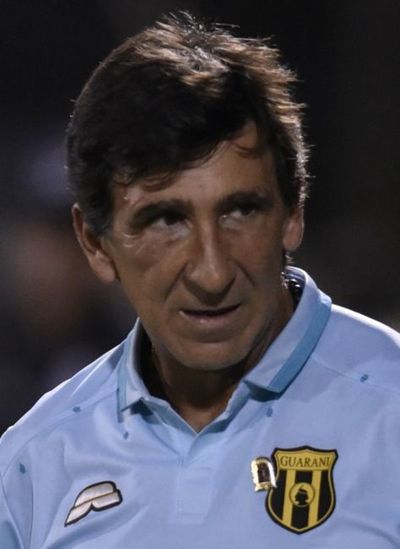 Renuncia Gustavo Costas - Fútbol - ABC Color