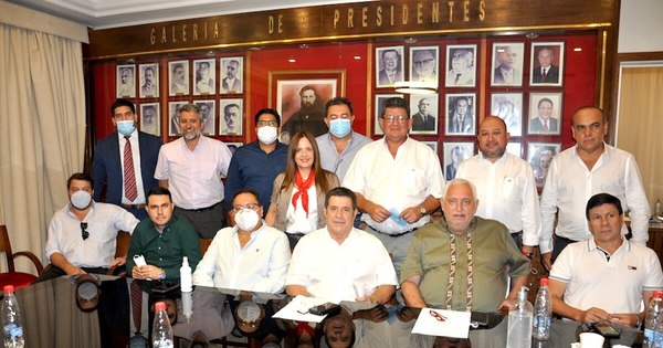 La Nación / Concordia cierra candidaturas en Encarnación y Villa Hayes