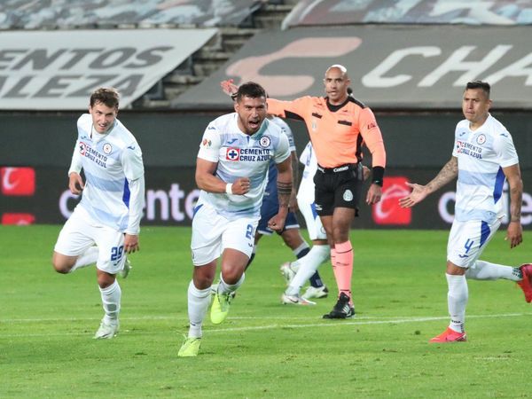 Juan Escobar le da la victoria a Cruz Azul