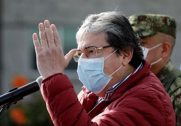 Muere por covid-19 el ministro de Defensa de Colombia, Carlos Holmes Trujillo - Mundo - ABC Color
