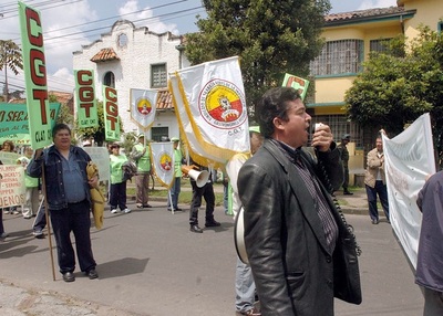 Muere de coronavirus el líder sindical colombiano Julio Roberto Gómez - MarketData