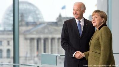 Por teléfono con Biden, Merkel celebró el regreso de EEUU a la OMS y al Acuerdo de París | .::Agencia IP::.