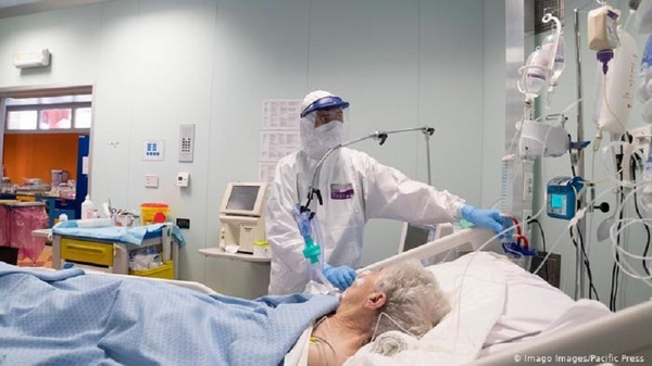Europa pide reducir viajes para frenar el contagio de Covid- 19