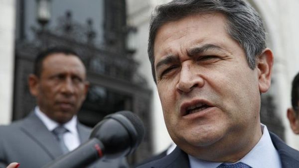 Presidente de Honduras descarta ser amigo de los narcos