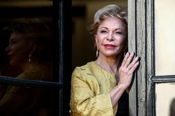 Isabel Allende cree que la lucha feminista no puede darse el lujo de excluir - Literatura - ABC Color
