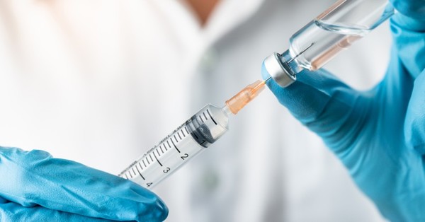 Hombre muere en España tras haber recibido las dos dosis de la vacuna contra el Covid-19 - C9N