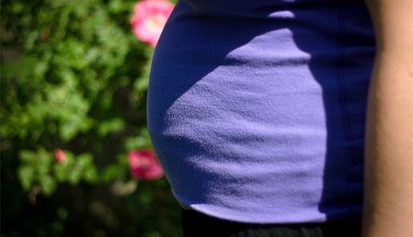 HOY / PJC: Tras abuso sexual a una embarazada, imputan a cuatro personas